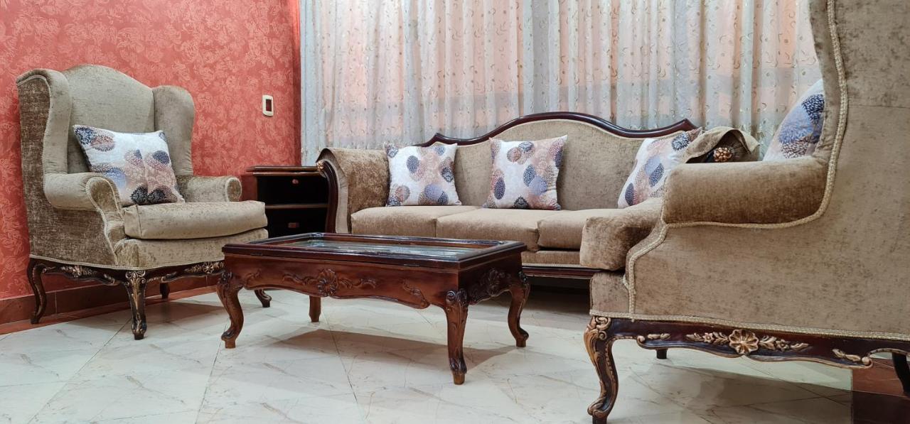Comfy 3 Bedrooms Apartment In Cairo 96 מראה חיצוני תמונה