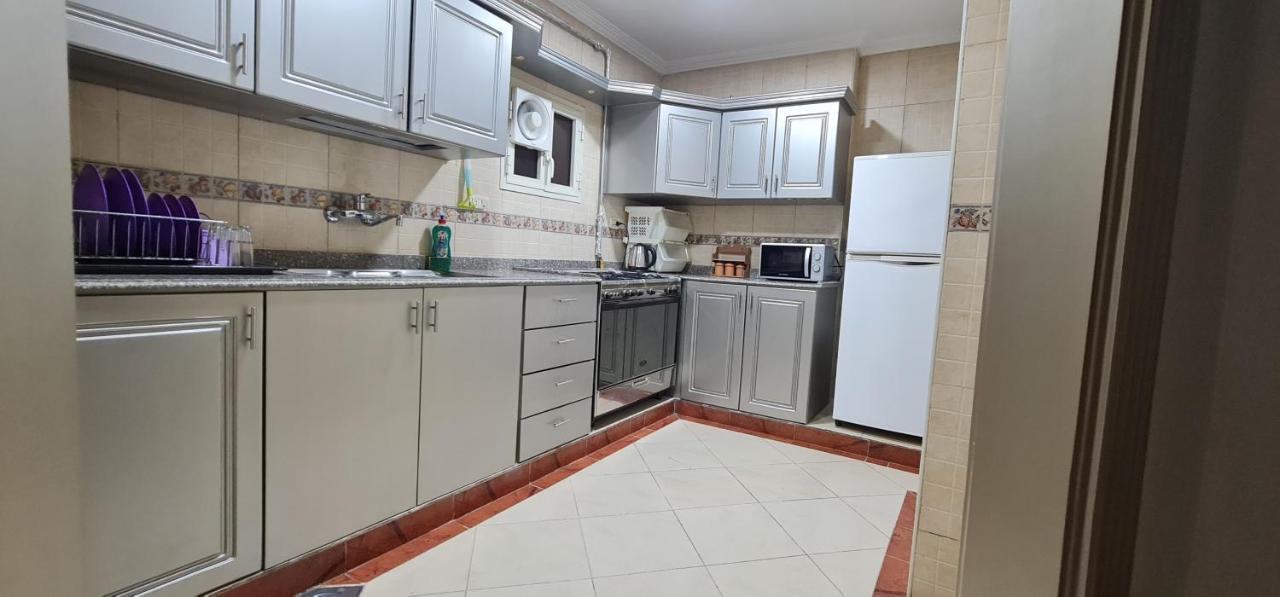 Comfy 3 Bedrooms Apartment In Cairo 96 מראה חיצוני תמונה
