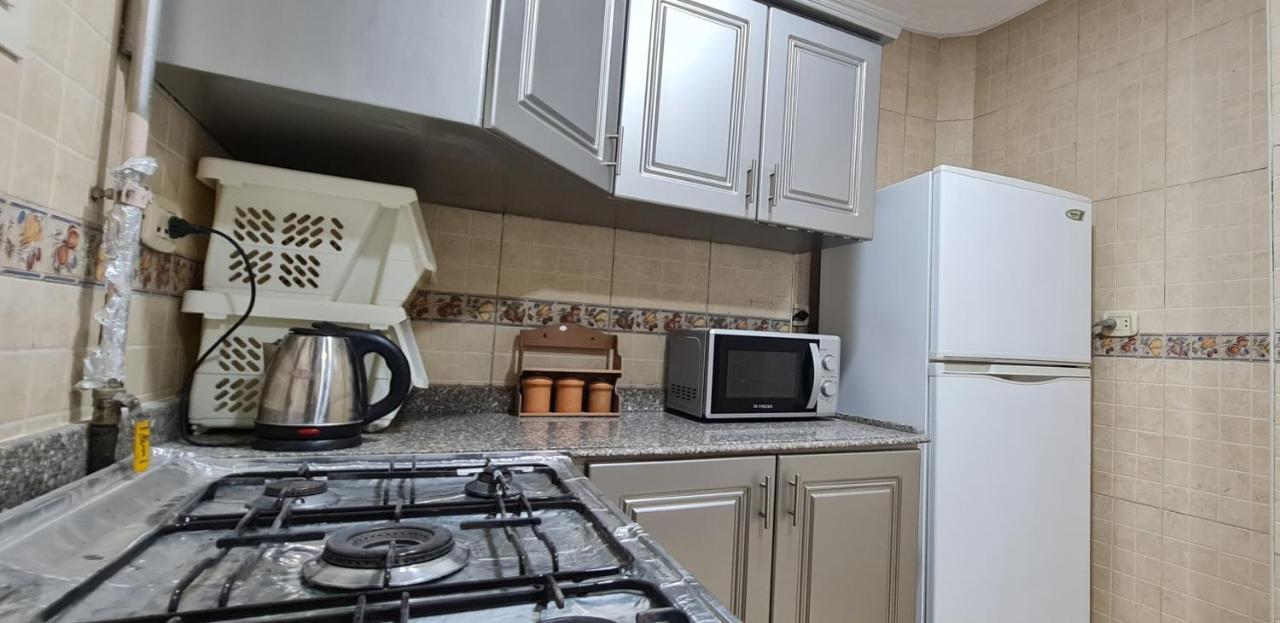 Comfy 3 Bedrooms Apartment In Cairo 96 מראה חיצוני תמונה